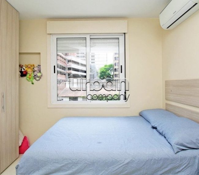 Apartamento com 75m², 2 quartos, 1 suíte, 2 vagas, no bairro Mont Serrat em Porto Alegre