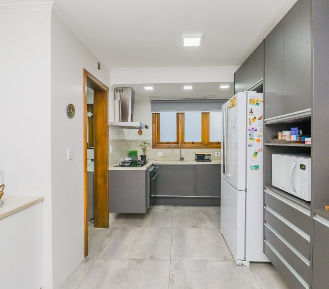 Apartamento com 125m², 3 quartos, 1 suíte, 1 vaga, no bairro Higienópolis em Porto Alegre