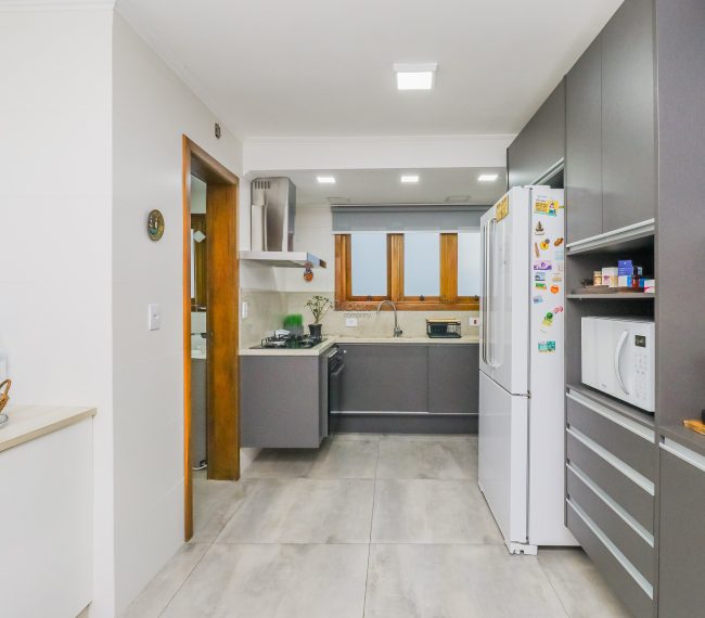 Apartamento com 125m², 3 quartos, 1 suíte, 1 vaga, no bairro Higienópolis em Porto Alegre