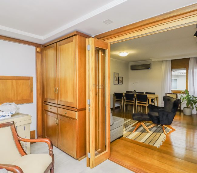 Apartamento com 125m², 3 quartos, 1 suíte, 1 vaga, no bairro Higienópolis em Porto Alegre