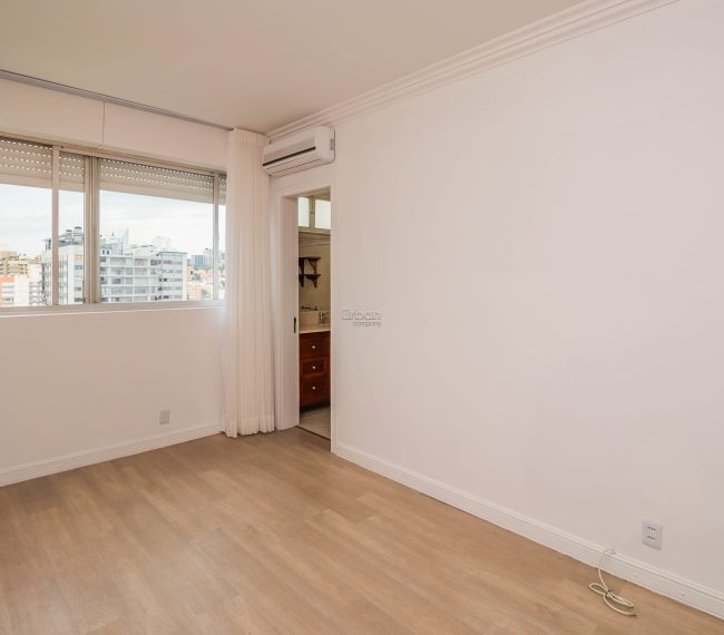 Apartamento com 120m², 3 quartos, 1 suíte, 1 vaga, no bairro Auxiliadora em Porto Alegre