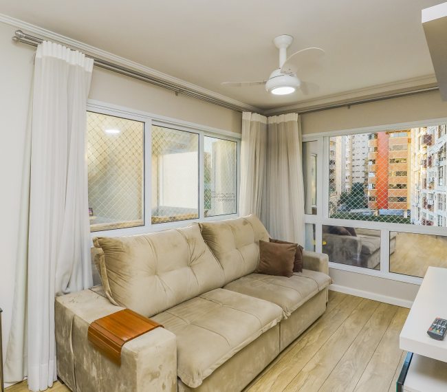 Apartamento com 71m², 2 quartos, 1 suíte, 1 vaga, no bairro Rio Branco em Porto Alegre