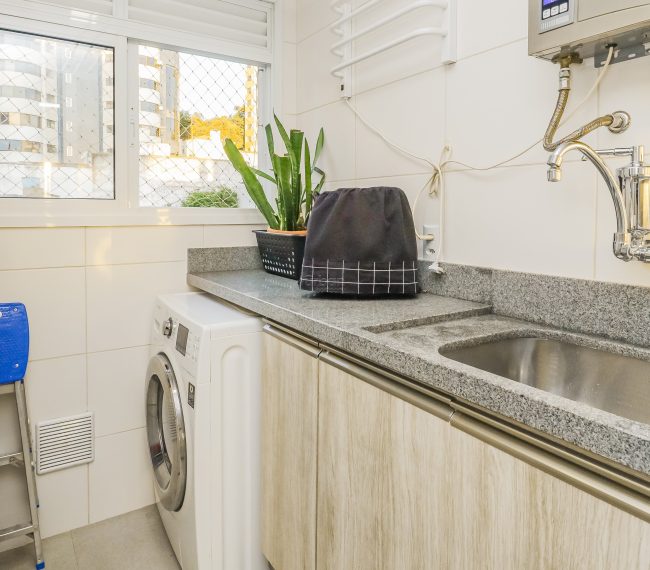 Apartamento com 71m², 2 quartos, 1 suíte, 1 vaga, no bairro Rio Branco em Porto Alegre