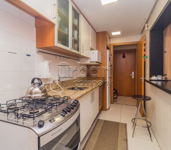 Apartamento com 94m², 3 quartos, 1 suíte, 2 vagas, no bairro Cristo Redentor em Porto Alegre