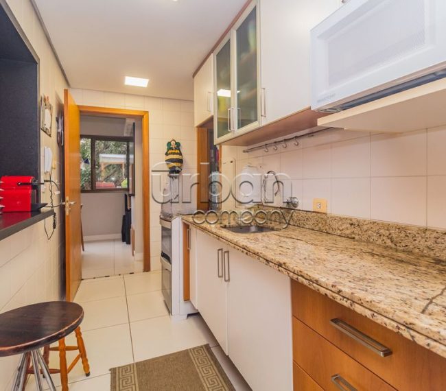 Apartamento com 94m², 3 quartos, 1 suíte, 2 vagas, no bairro Cristo Redentor em Porto Alegre