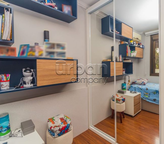 Apartamento com 94m², 3 quartos, 1 suíte, 2 vagas, no bairro Cristo Redentor em Porto Alegre