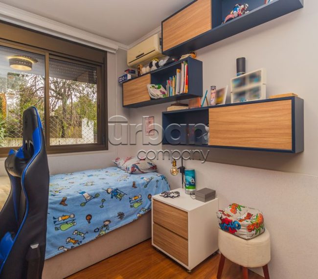 Apartamento com 94m², 3 quartos, 1 suíte, 2 vagas, no bairro Cristo Redentor em Porto Alegre