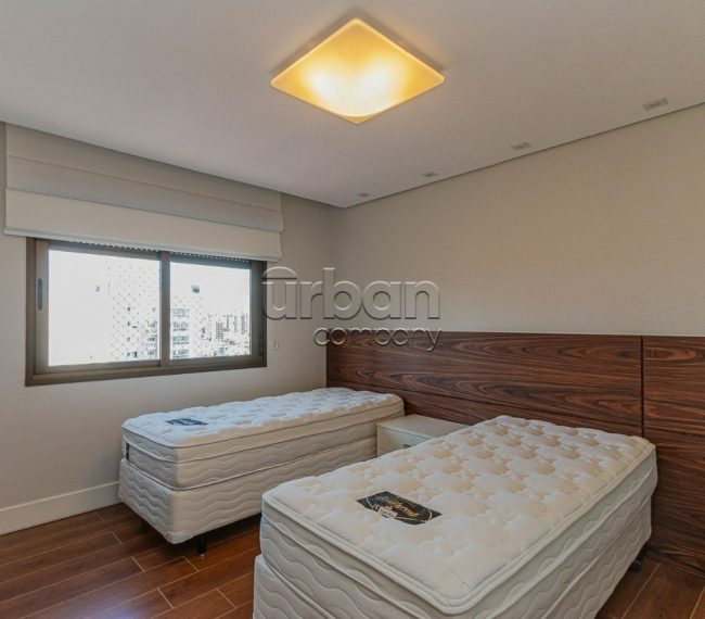 Apartamento Duplex com 256m², 3 quartos, 3 suítes, 4 vagas, no bairro Bela Vista em Porto Alegre