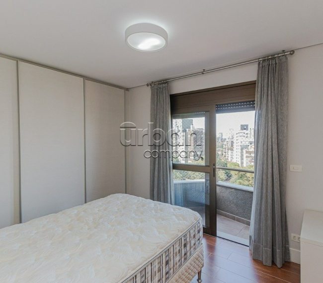 Apartamento Duplex com 256m², 3 quartos, 3 suítes, 4 vagas, no bairro Bela Vista em Porto Alegre