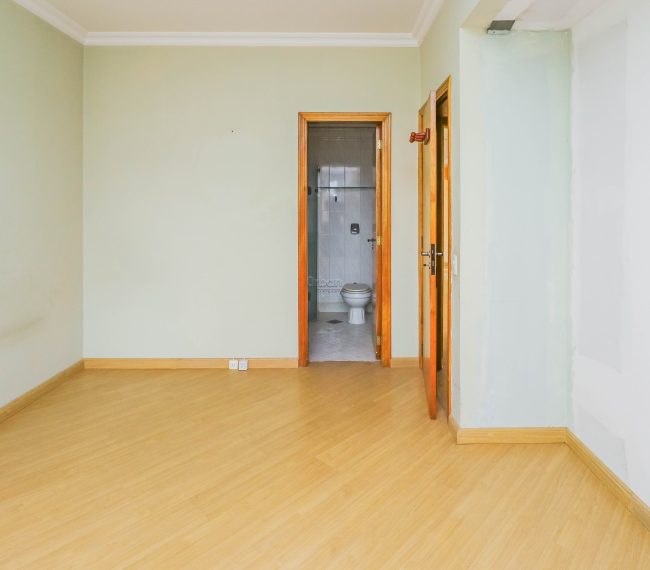 Apartamento com 84m², 2 quartos, 1 suíte, 1 vaga, no bairro Moinhos de Vento em Porto Alegre