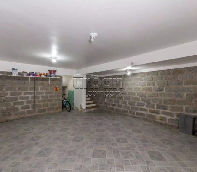 Casa com 236m², 3 quartos, 2 suítes, 2 vagas, no bairro Chácara Das Pedras em Porto Alegre