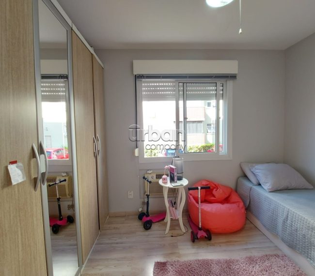 Apartamento com 83m², 3 quartos, 1 suíte, 2 vagas, no bairro Jardim Itu em Porto Alegre