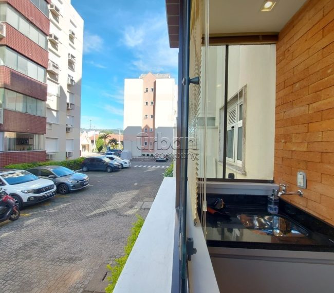 Apartamento com 83m², 3 quartos, 1 suíte, 2 vagas, no bairro Jardim Itu em Porto Alegre