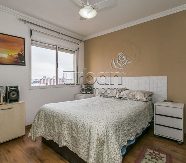 Apartamento com 89m², 3 quartos, 1 suíte, 2 vagas, no bairro Vila Ipiranga em Porto Alegre