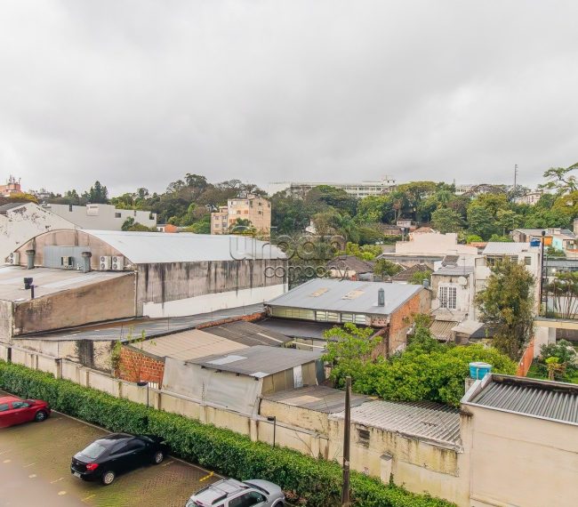 Apartamento com 70m², 3 quartos, 1 suíte, 1 vaga, no bairro Partenon em Porto Alegre