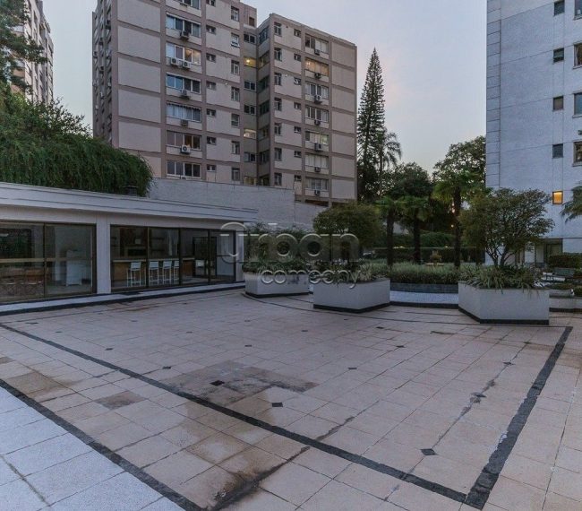 Apartamento com 162m², 3 quartos, 3 suítes, 3 vagas, no bairro Moinhos de Vento em Porto Alegre