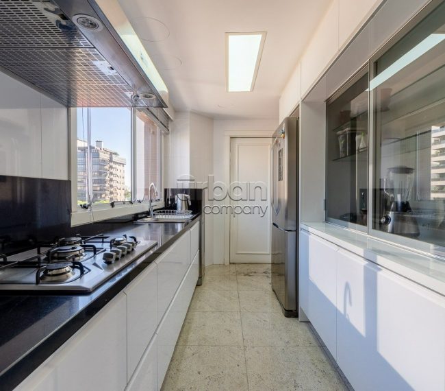 Apartamento com 278m², 4 quartos, 4 suítes, 4 vagas, no bairro Bela Vista em Porto Alegre