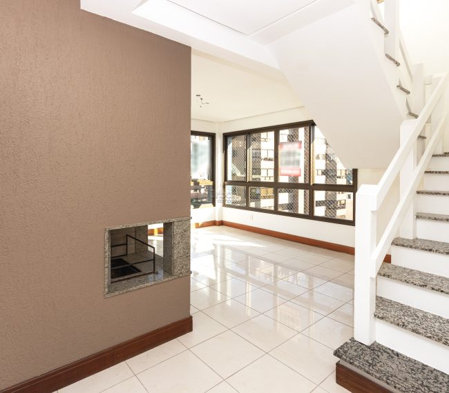 Apartamento Duplex com 130m², 3 quartos, 1 suíte, 3 vagas, no bairro Bela Vista em Porto Alegre