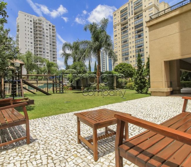 Apartamento com 108m², 3 quartos, 1 suíte, 2 vagas, no bairro Jardim Europa em Porto Alegre