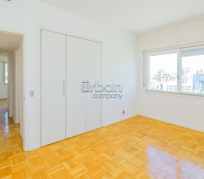 Apartamento com 167m², 3 quartos, 1 suíte, 1 vaga, no bairro Moinhos de Vento em Porto Alegre