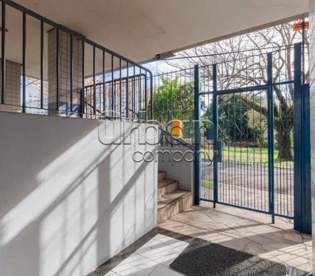 Cobertura com 109m², 2 quartos, 1 suíte, 2 vagas, no bairro Vila Ipiranga em Porto Alegre