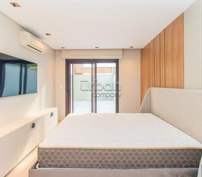 Apartamento Garden com 315m², 3 quartos, 3 suítes, 4 vagas, no bairro Rio Branco em Porto Alegre