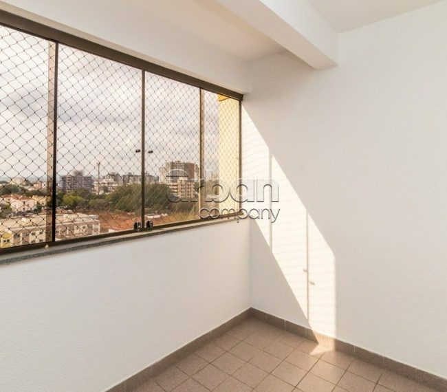 Apartamento com 66m², 2 quartos, 1 vaga, no bairro Passo da Areia em Porto Alegre