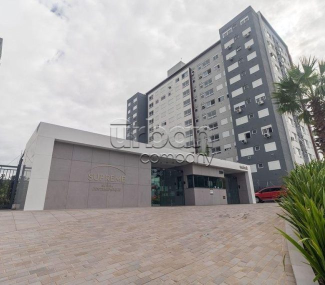 Apartamento Garden com 136m², 2 quartos, 1 suíte, 1 vaga, no bairro Central Parque em Porto Alegre