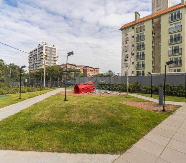 Apartamento Garden com 136m², 2 quartos, 1 suíte, 1 vaga, no bairro Central Parque em Porto Alegre