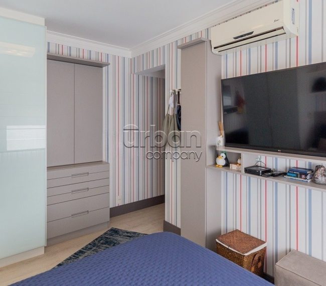 Apartamento com 155m², 3 quartos, 1 suíte, 3 vagas, no bairro Petrópolis em Porto Alegre