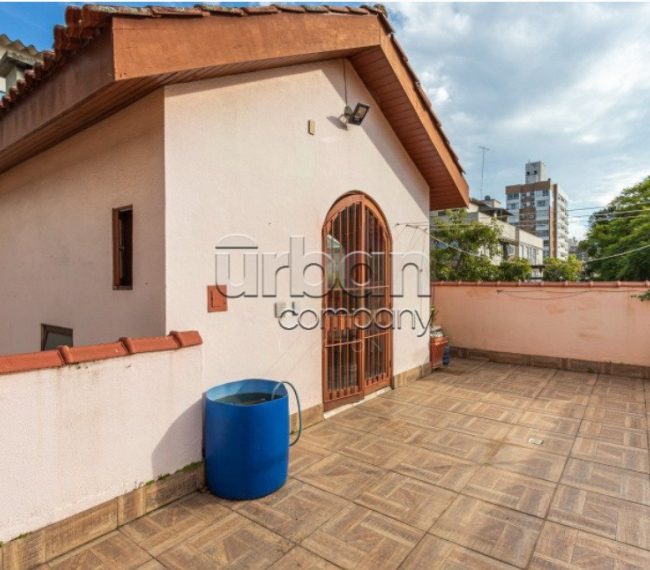 Casa com 164m², 3 quartos, 1 suíte, 2 vagas, no bairro Mont Serrat em Porto Alegre