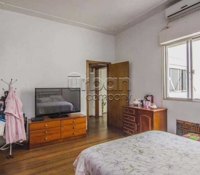 Apartamento com 83m², 2 quartos, 1 vaga, no bairro Centro Histórico em Porto Alegre