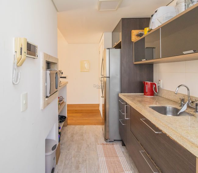 Apartamento Garden com 80m², 2 quartos, 1 suíte, 2 vagas, no bairro Rio Branco em Porto Alegre