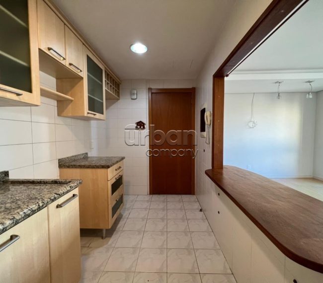 Apartamento com 87m², 3 quartos, 1 suíte, 1 vaga, no bairro Passo da Areia em Porto Alegre