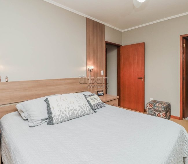 Apartamento com 103m², 3 quartos, 1 suíte, 1 vaga, no bairro Jardim Lindóia em Porto Alegre