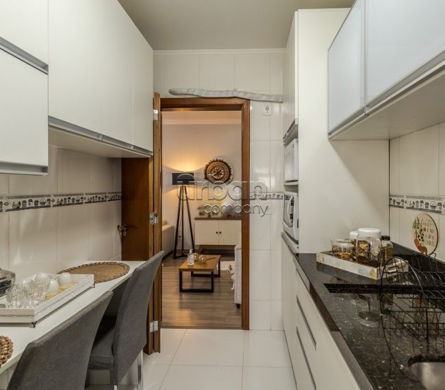 Apartamento com 78m², 2 quartos, 1 suíte, 1 vaga, no bairro Jardim Lindóia em Porto Alegre