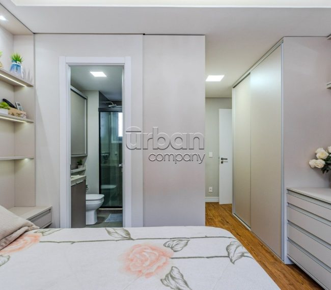 Apartamento com 81m², 3 quartos, 1 suíte, 2 vagas, no bairro Jardim Lindóia em Porto Alegre