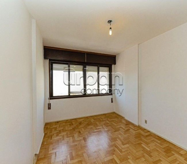 Apartamento com 188m², 4 quartos, 1 suíte, 1 vaga, no bairro Independência em Porto Alegre