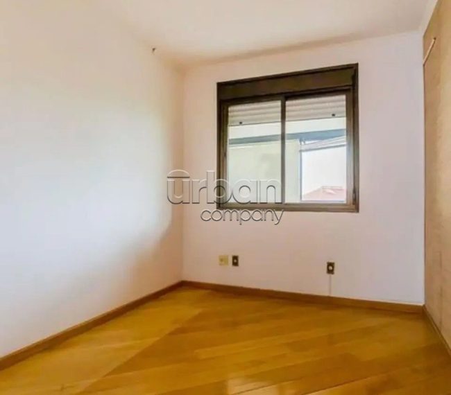 Apartamento com 121m², 3 quartos, 1 suíte, 2 vagas, no bairro Petrópolis em Porto Alegre