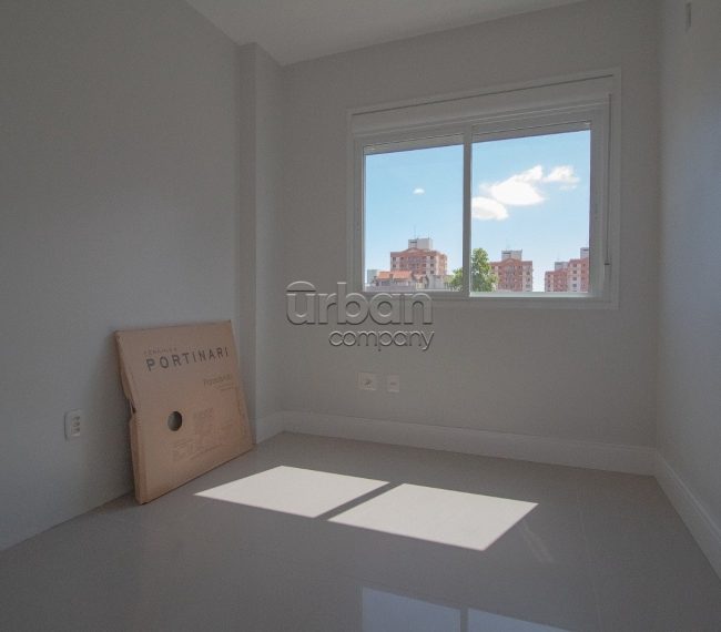 Apartamento com 61m², 2 quartos, 1 suíte, 1 vaga, no bairro Cristo Redentor em Porto Alegre