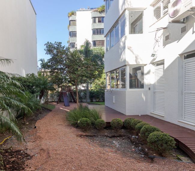 Apartamento com 67m², 3 quartos, 1 suíte, 2 vagas, no bairro Petrópolis em Porto Alegre