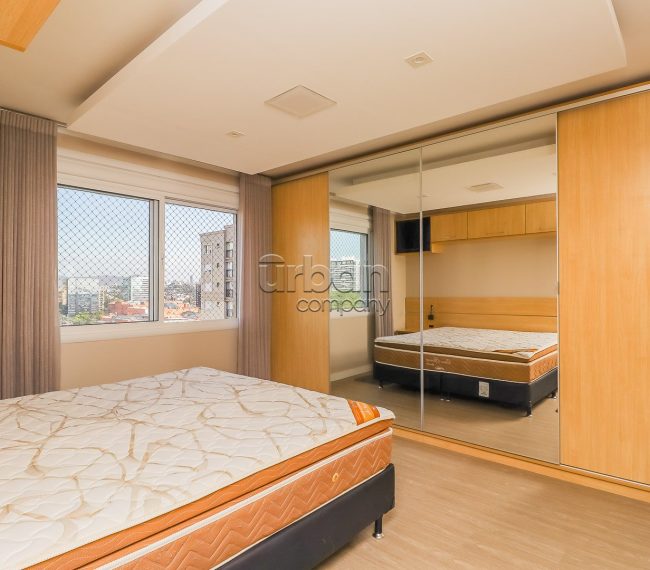 Apartamento com 108m², 3 quartos, 1 suíte, 2 vagas, no bairro Jardim Europa em Porto Alegre