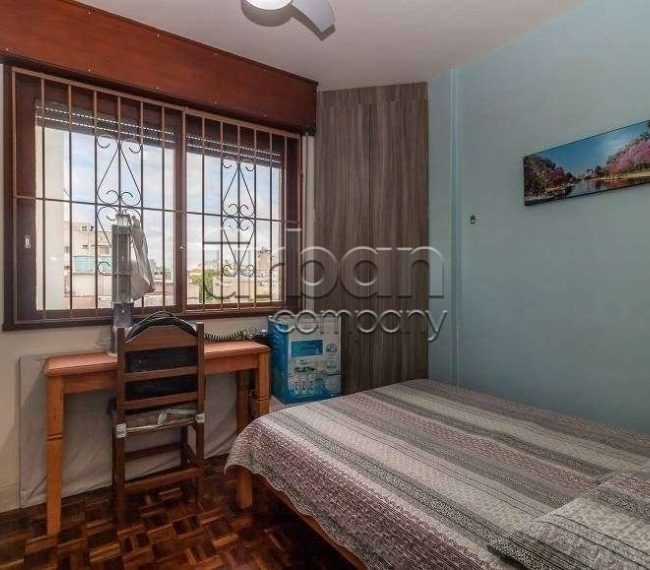 Apartamento com 100m², 3 quartos, 1 suíte, 2 vagas, no bairro Farroupilha em Porto Alegre