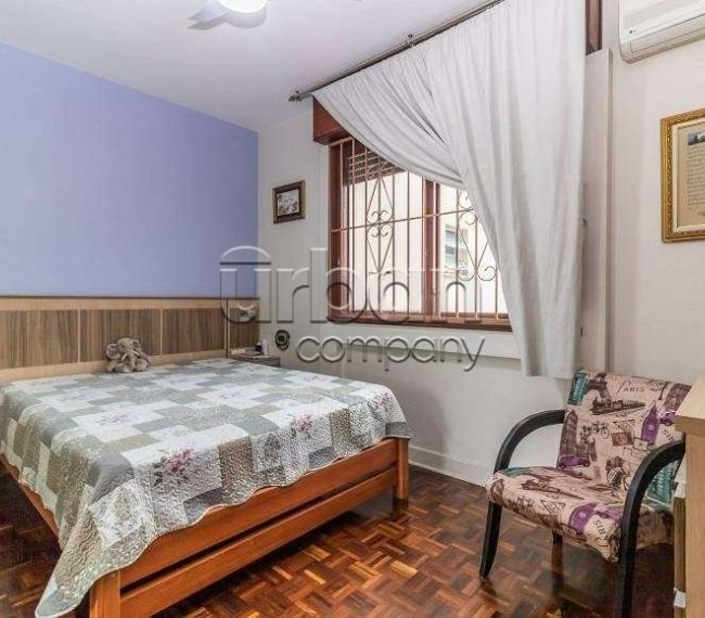 Apartamento com 100m², 3 quartos, 1 suíte, 2 vagas, no bairro Farroupilha em Porto Alegre