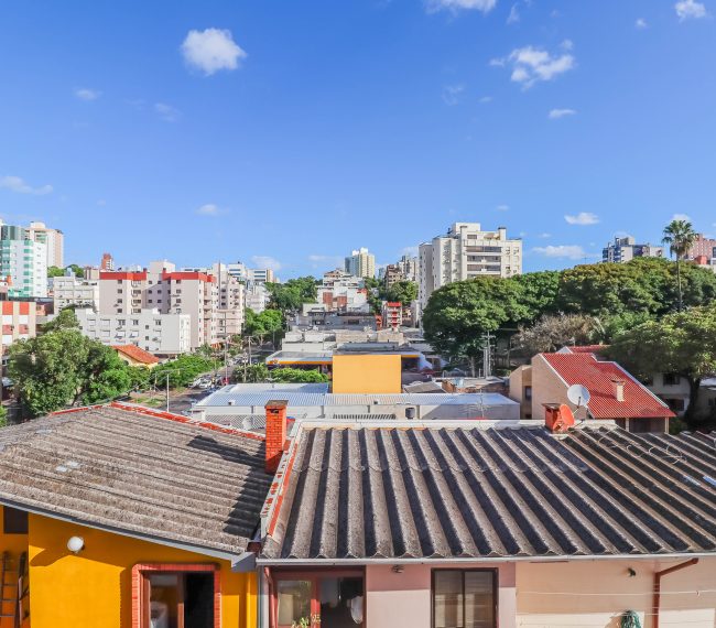 Apartamento com 70m², 2 quartos, 1 suíte, 1 vaga, no bairro São João em Porto Alegre