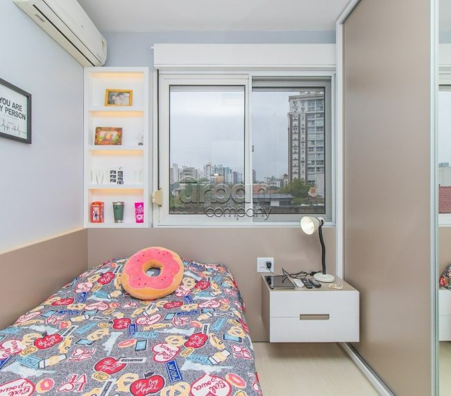 Apartamento com 84m², 3 quartos, 1 suíte, 1 vaga, no bairro Boa Vista em Porto Alegre