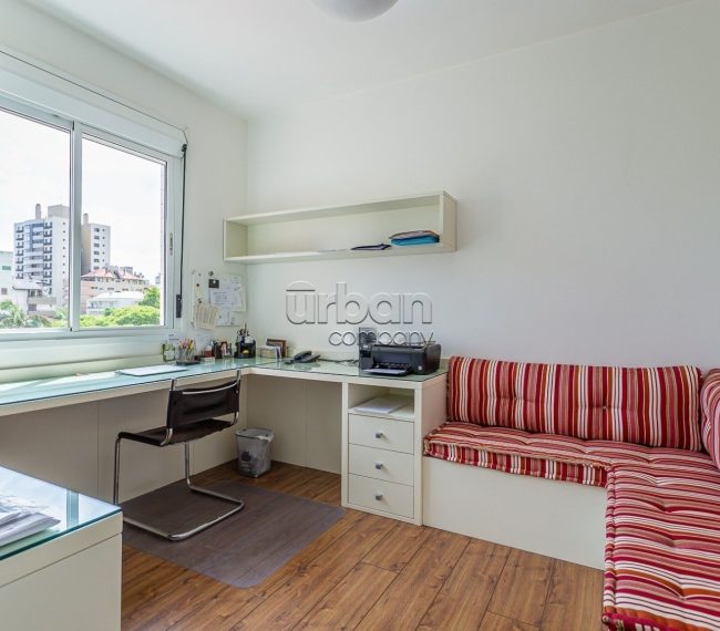 Apartamento com 104m², 3 quartos, 2 vagas, no bairro Petrópolis em Porto Alegre