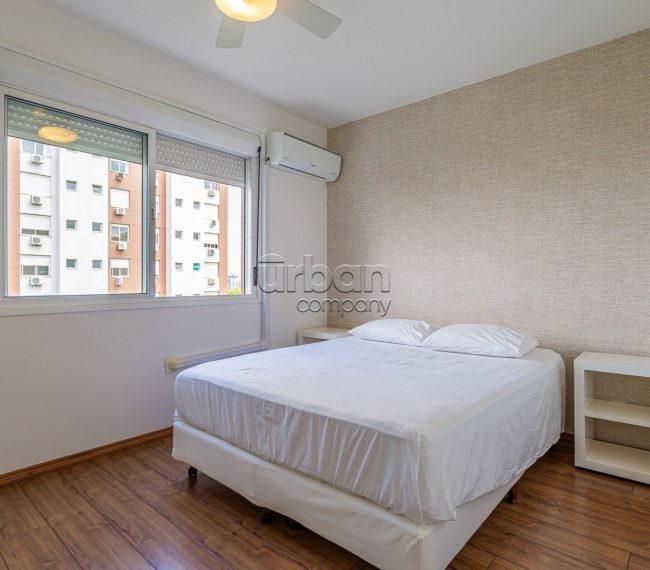 Apartamento com 104m², 3 quartos, 2 vagas, no bairro Petrópolis em Porto Alegre