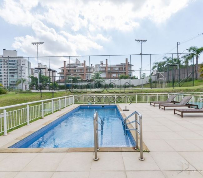 Apartamento com 128m², 3 quartos, 1 suíte, 2 vagas, no bairro Central Parque em Porto Alegre