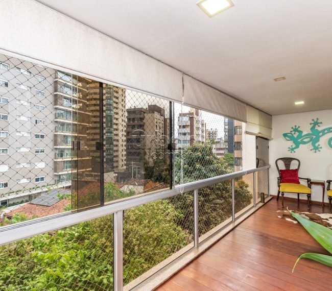 Cobertura com 297m², 3 quartos, 1 suíte, 3 vagas, no bairro Petrópolis em Porto Alegre